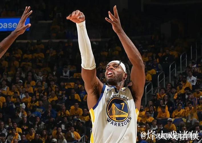 兰德尔表现抢眼：场均22分7板6助，真实命中率破60%